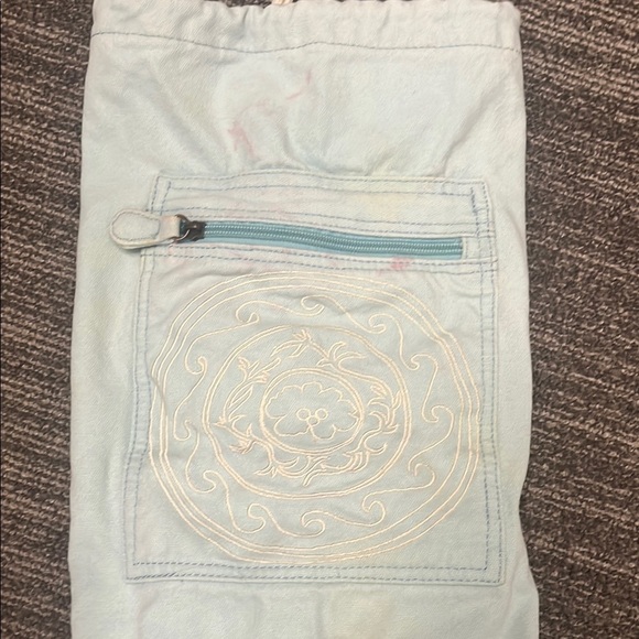 Gaiam Light Ice Blue Yoga Mat Embroidered pocket bag with strap, preowned - Picture 2 of 12